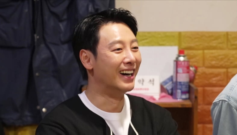 전현무 "여자친구와 헤어졌다"…방정맞게 춤췄는데 알고 보니 "광대의 심정"('전현무계획3')