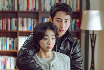 공중파 1%대 최저 시청률 찍었다더니…이재욱, ♥최성은과 연인됐다 "트라우마 극복해" ('썸머')