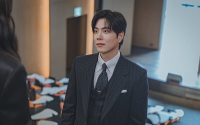 김유정보다 더한 싸이코패스네…정신병 유발하는 광기, 홍종현 "설레는 마음으로 기다려" ('친애하는X')