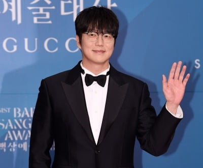 [공식] 성시경, '횡령 의혹' 10년 매니저 법적 처벌 안한다 "원만한 마무리 바라"