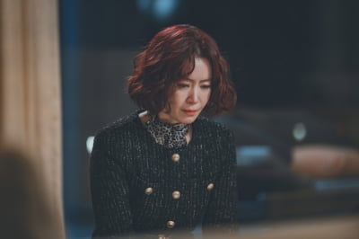 김유미, ♥정우와 결혼 10년 차에 속내 고백…"트라우마 안고 살아가는 분들 응원해" ('친애하는')