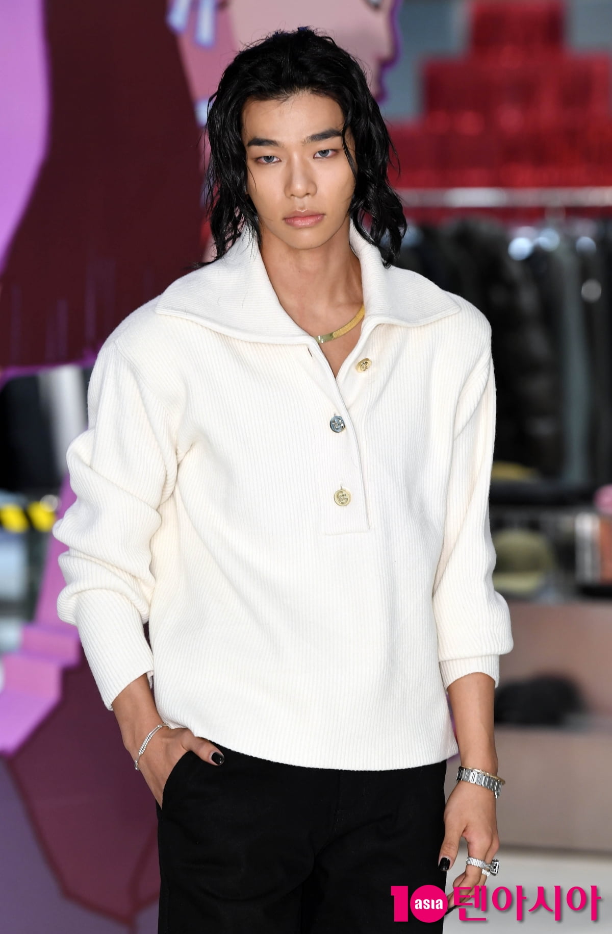 올데이 프로젝트 타잔, 깔끔한 남친룩[TEN포토+]