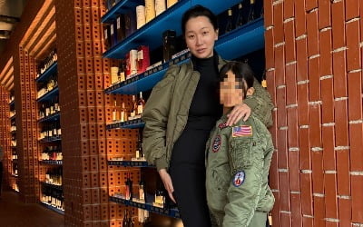 장윤주 딸, 모델 DNA 어디 안 가네…엄마에 지지 않는 남다른 비율