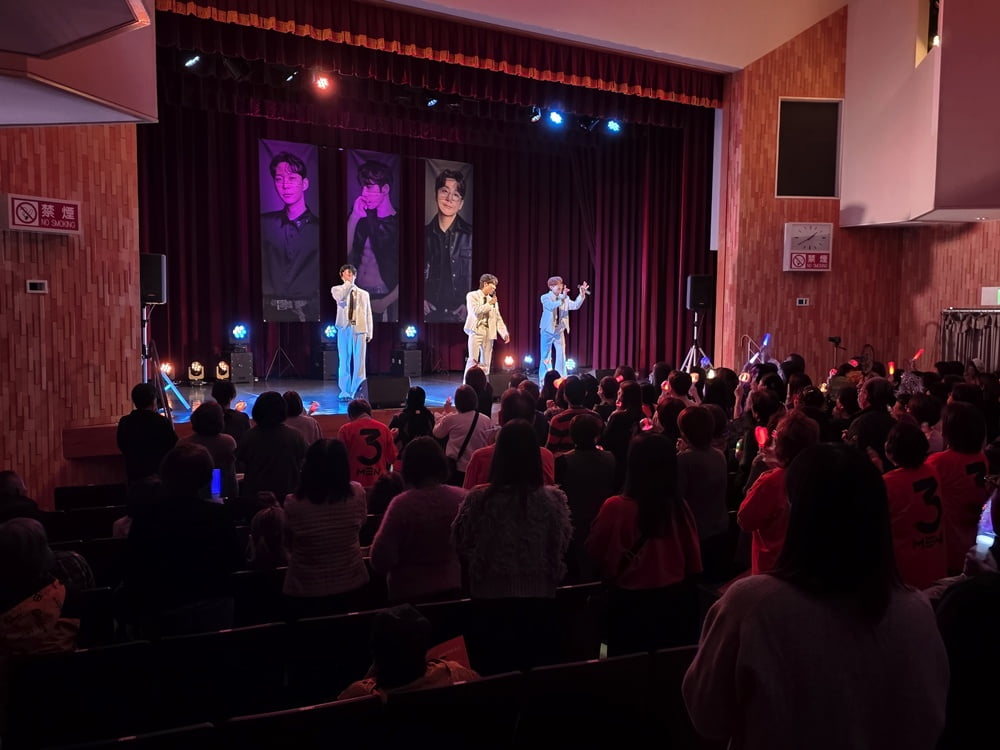 삼총사, K-트로트 새 주자…일본 사로잡았다