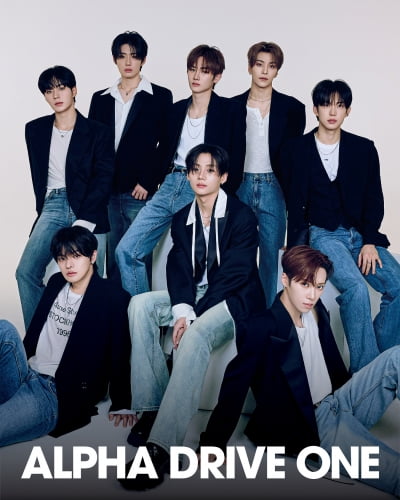 웨이크원, SM 대표 이사 출신까지 선임했다더니…"데뷔 앞둔 알디원, 생생하게 담아낼 것"