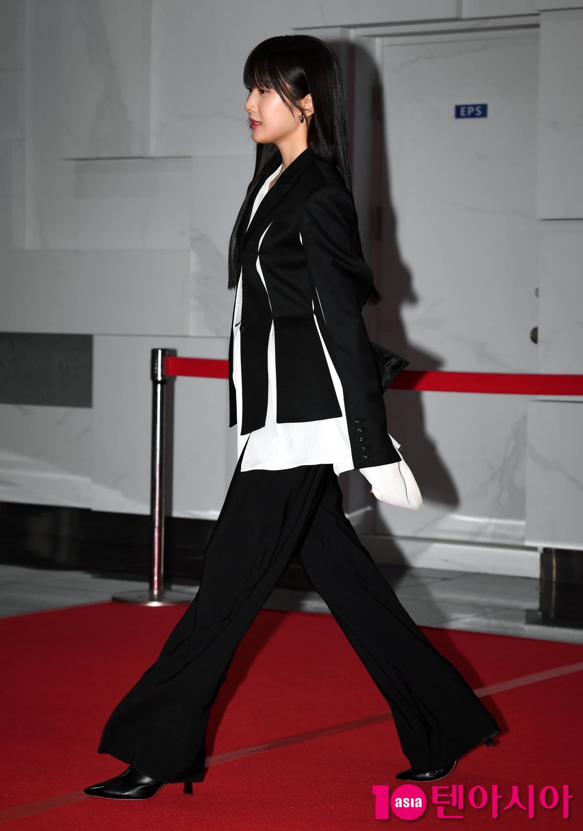 문가영, 우아한 블랙스완...이 미소에 빠진다[TEN포토]