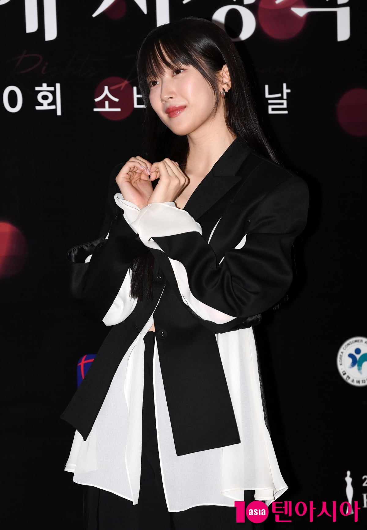 문가영, 청순 그 자체...사랑스러운 눈맞춤[TEN포토]