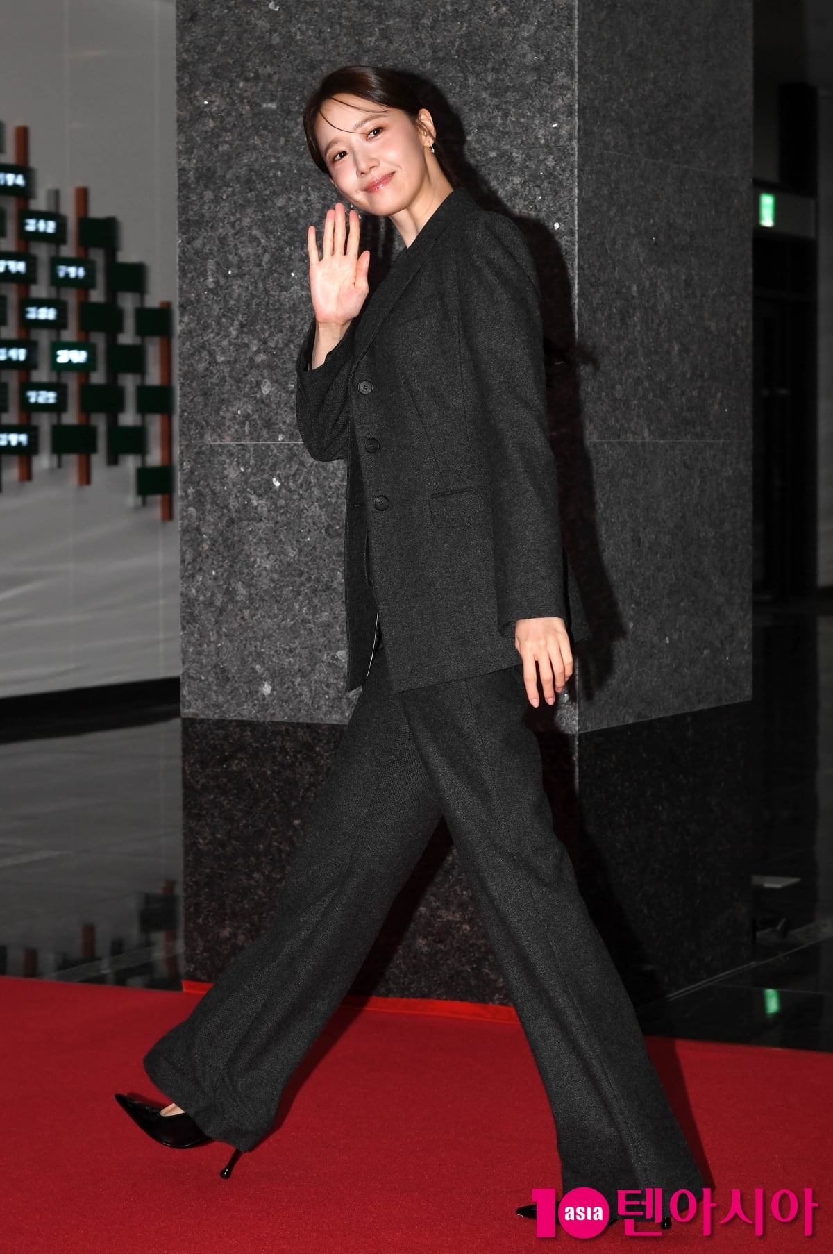 윤아, 상큼 발랄한 꽃사슴...수수한 화장에도 빛나는 미모[TEN포토]