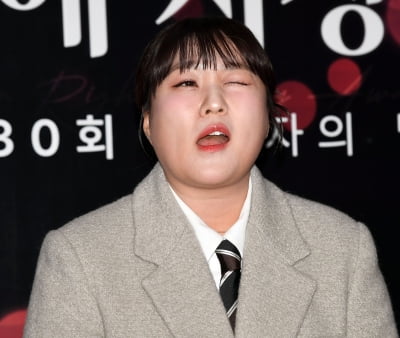 イ・スジ、消費者の日KCA文化芸能授賞式に出席