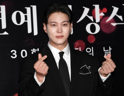 俳優ジュウォン、第30回消費者の日KCA文化芸能授賞式に出席