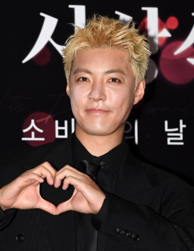 강남, 사랑꾼의 하트[TEN포토+]