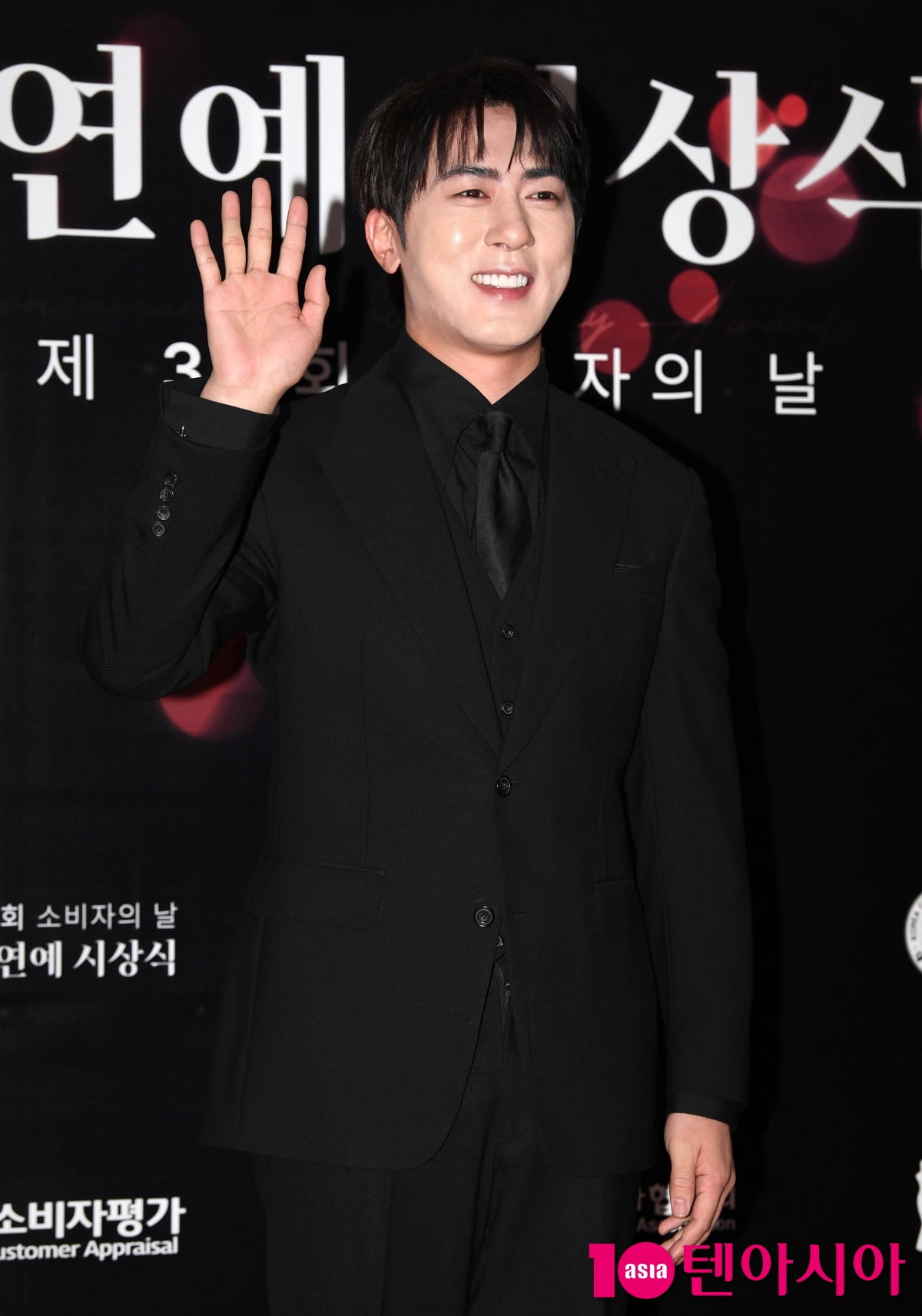 김원훈, 대세남의 미소...할래 말래~[TEN포토+]