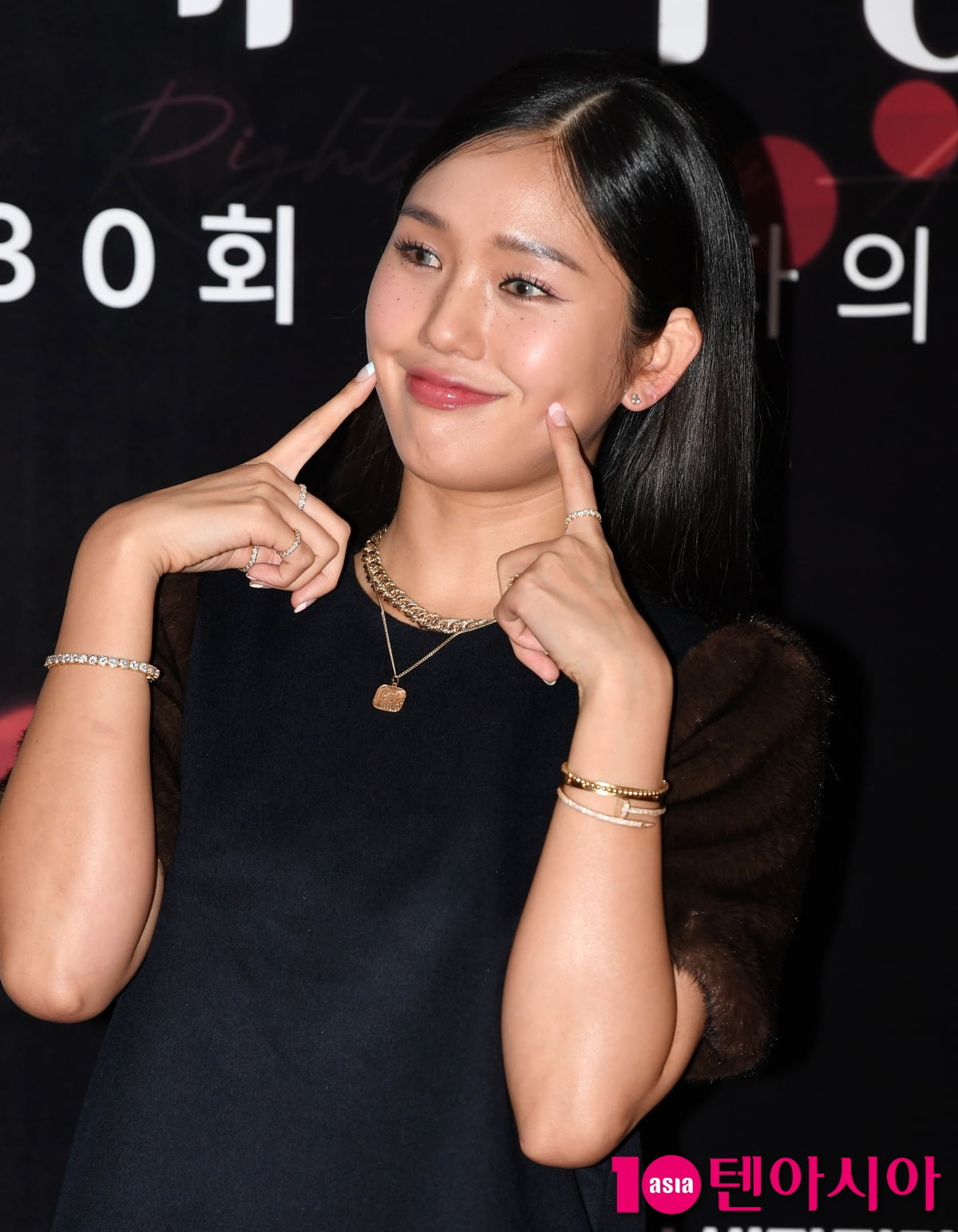 미미, 빛나는 악세사리 기죽이는 미소[TEN포토+]