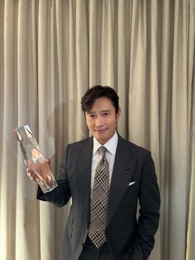 [공식] 이병헌, 나이 55세에 또 경사 생겼다…'KALH Honors' 초대 수상자
