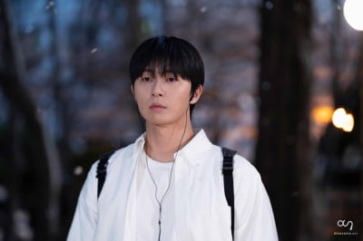 3%대 시청률 고전 중이라더니…7년 만에 복귀한 박서준, ♥첫사랑 원지안과 로맨스 호흡