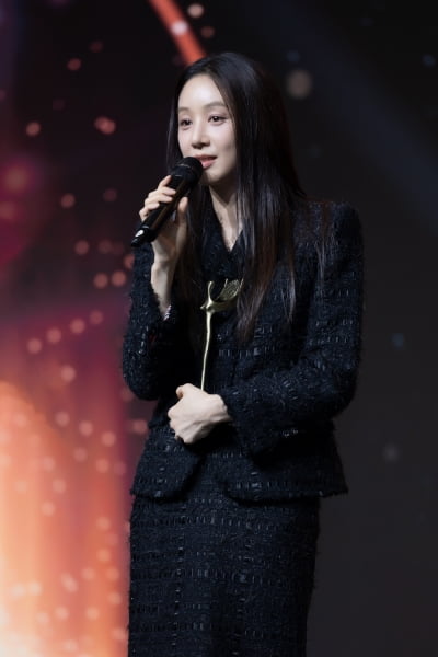 '44세' 정려원, 마침내 벅찬 소식 알렸다…"축복으로 돌아와 감격스럽고 감사해, 한마음으로 뭉쳐"