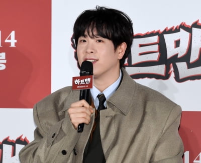 Pyo Ji-hoon Attends 'Heart Man' Production Briefing in Seoul