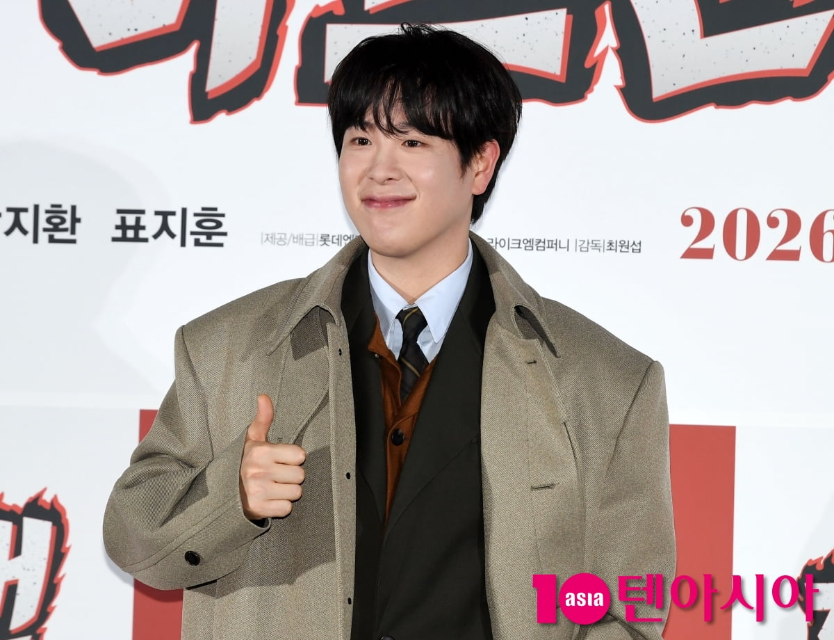 표지훈, 미소가 멋진 롱코트맨[TEN포토+]