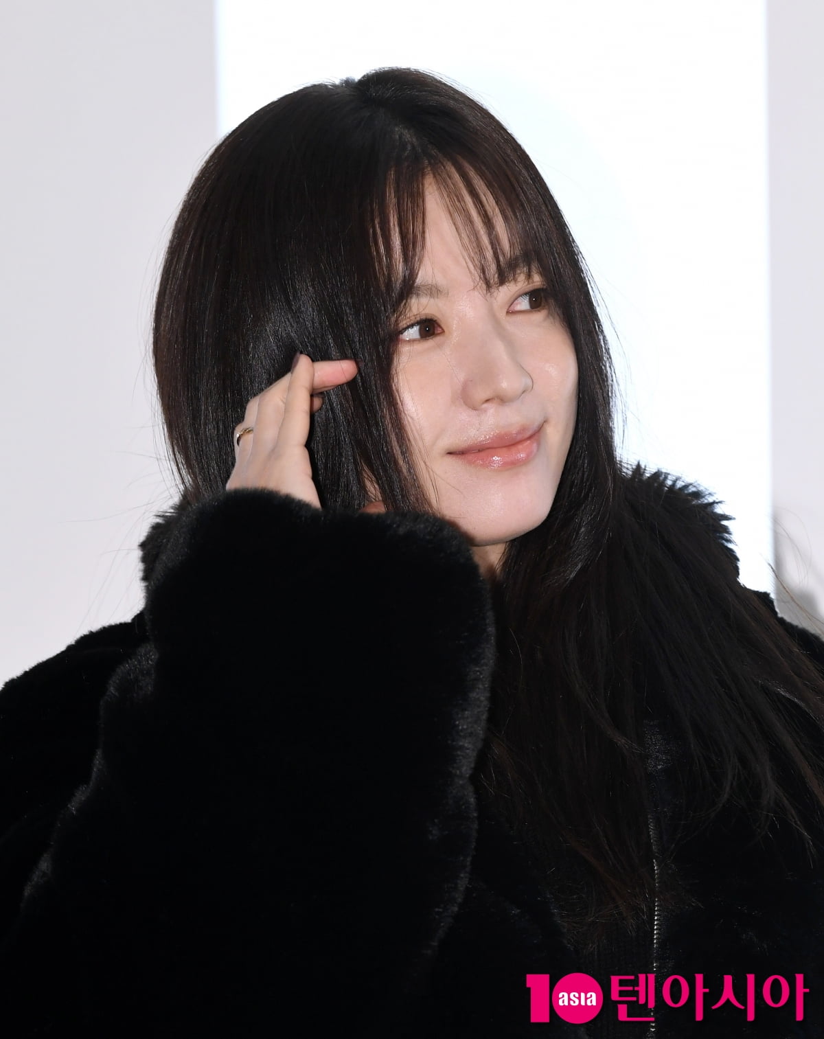 한효주, 수수한 화장에도 빛나는 미모[TEN포토+]