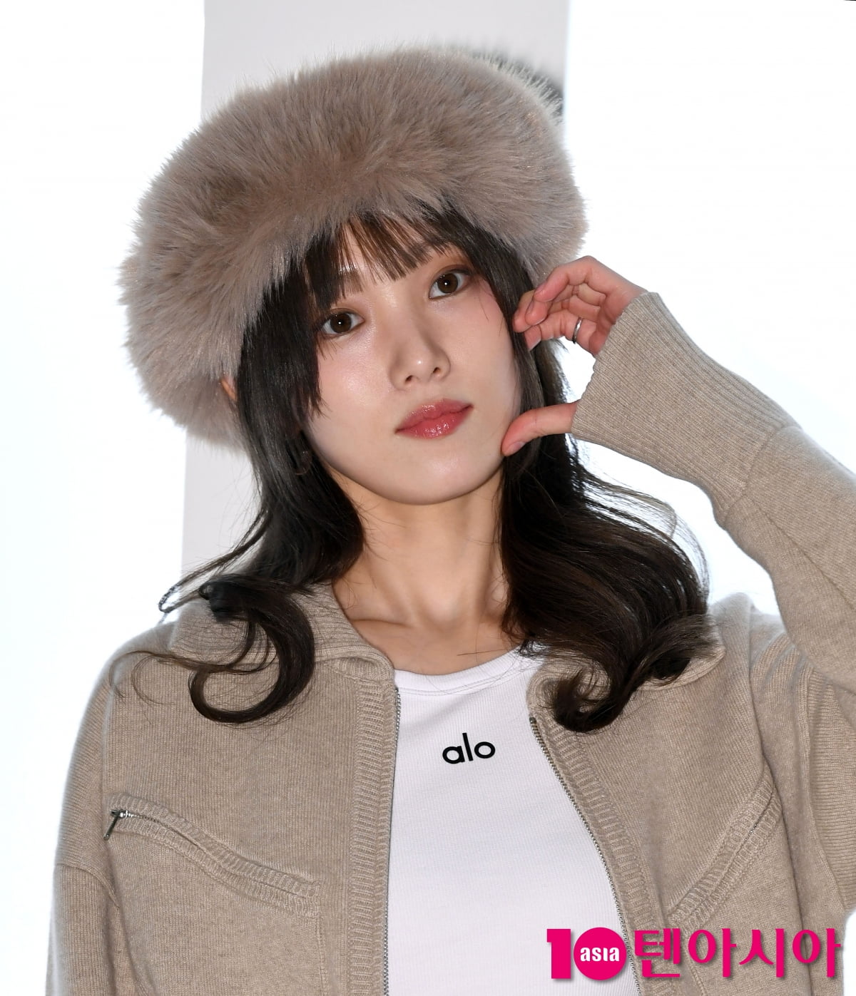 이성경, 아찔한 핫팬츠...부러질듯한 각선미[TEN포토+]