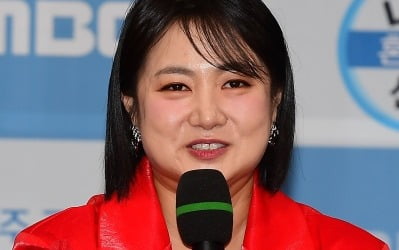 '활동 중단' 박나래, 직접 입 열었지만 여전한 구설…"앞뒤 안맞아" vs "깔끔해" 갑론을박 [TEN스타필드]