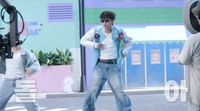 "아이돌 센터 아냐?" 임영웅, 발재간+엔딩포즈까지…뮤비 현장 공개 ('임영웅')