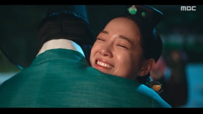 [종합] 김세정♥강태오 서사에 시청자도 울었다…충격적인 과거 기억 되찾고 눈물 ('이강달')