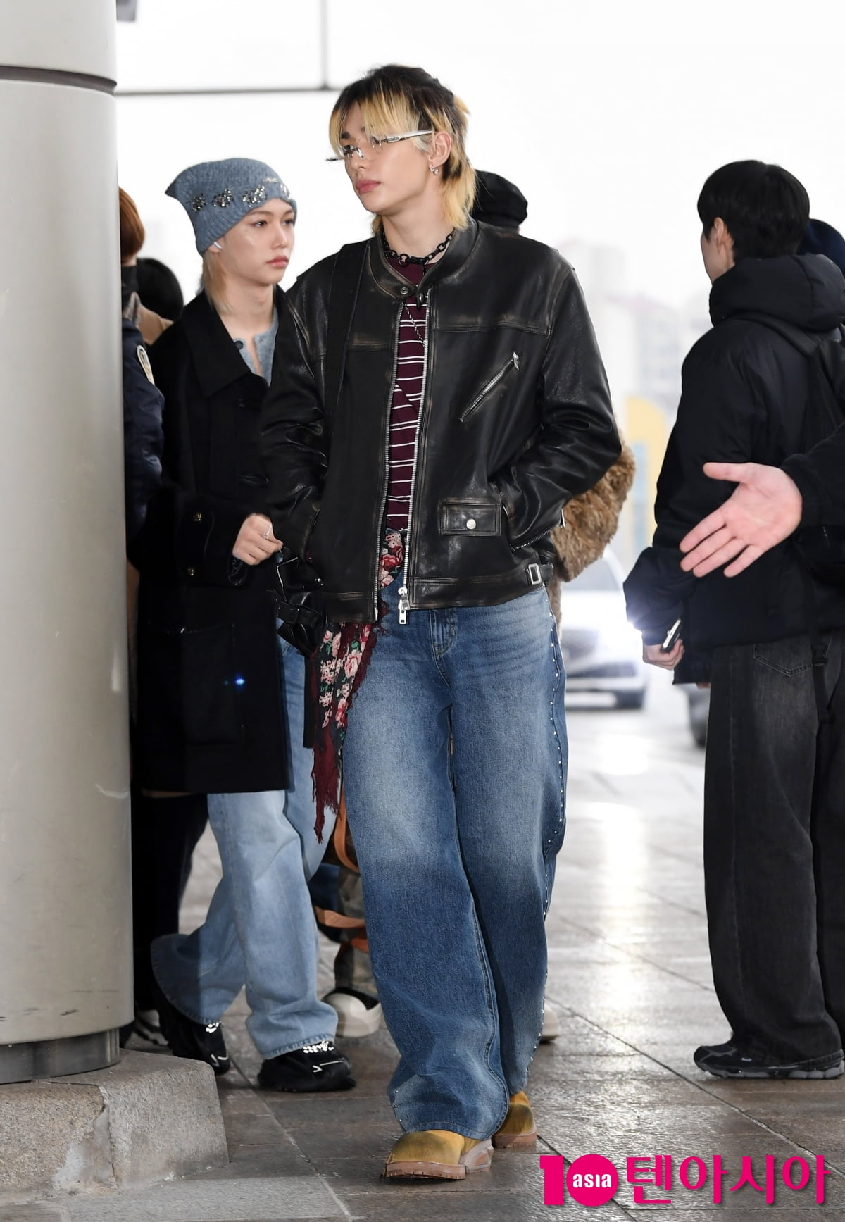 스트레이키즈 현진, 귀여운 꽁지머리...남친룩의 정석[TEN포토+]