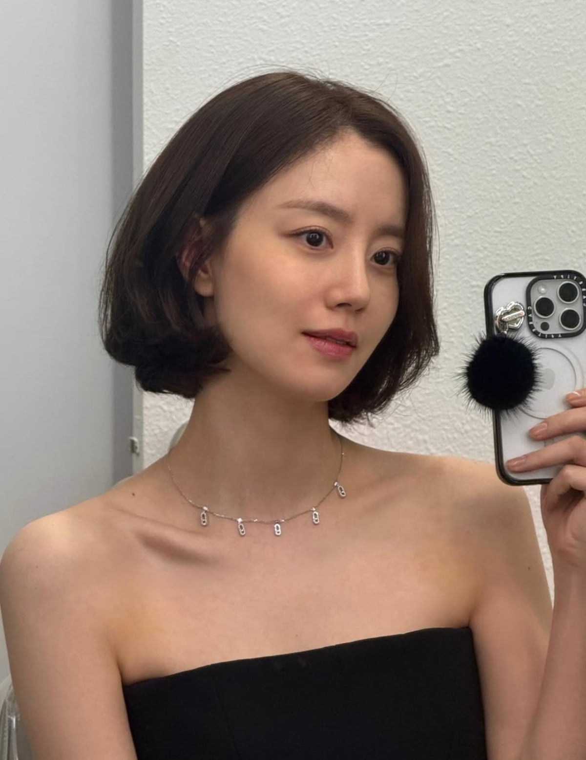 사진 = 문채원 인스타그램