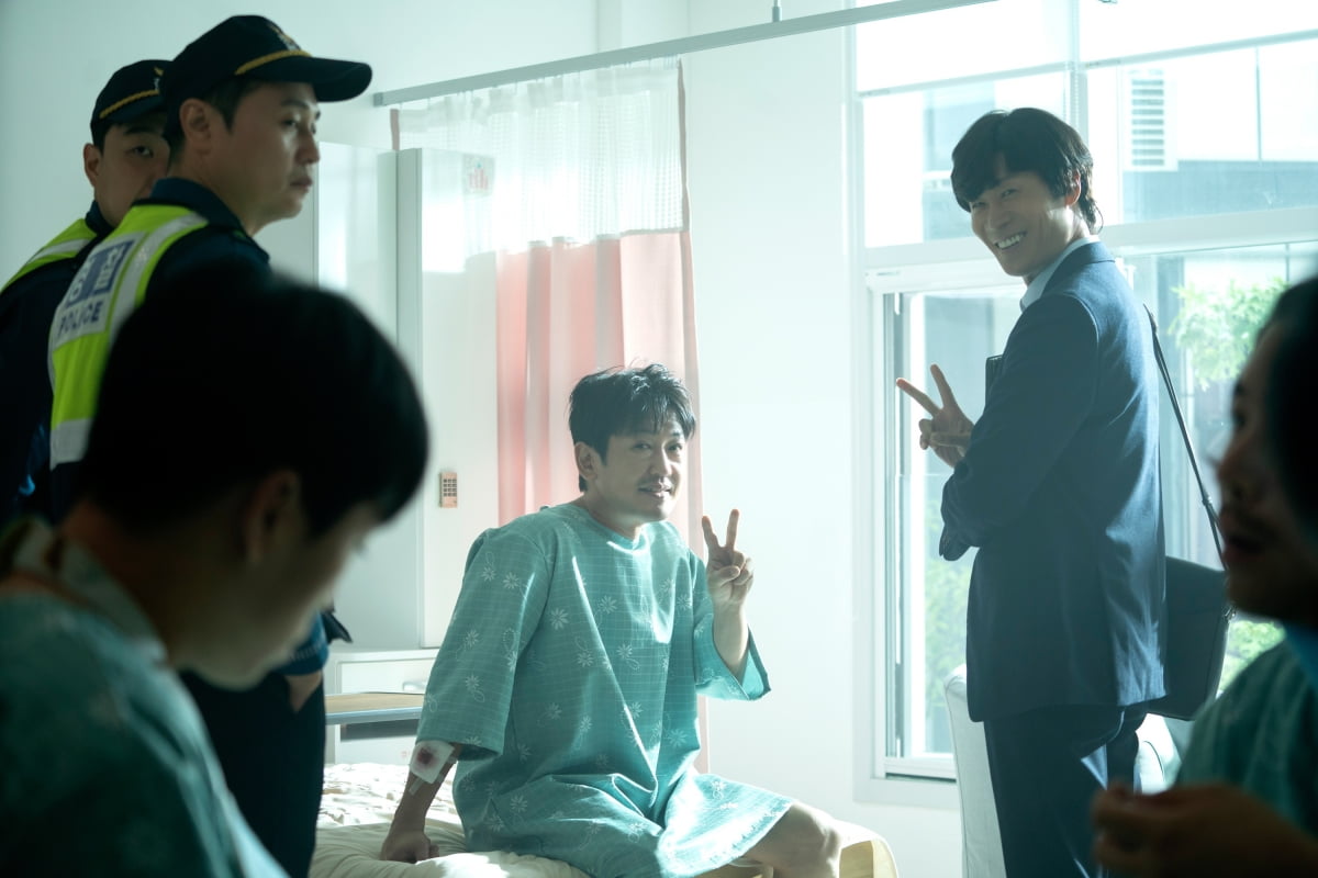 카메라 앞에선 망가지고, 뒤에선 진지하고…허성태·조복래 '정보원', 치열했던 현장