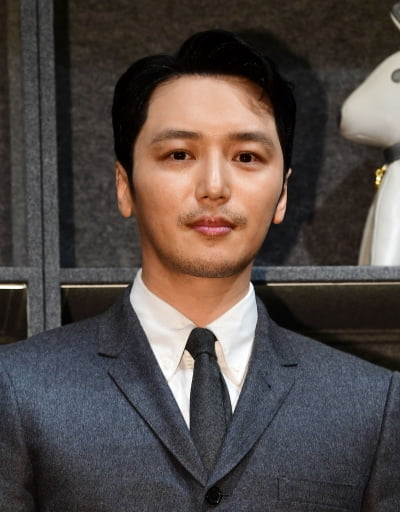 [공식] 변요한, ♥티파니와 '결혼 전제' 발표 직후 기쁜 소식 전했다…"피날레"('타짜4')