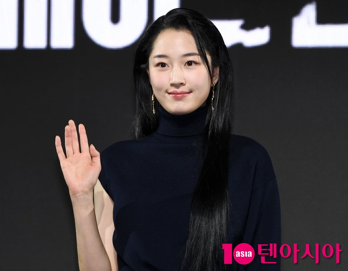 원지안, 등장부터 아찔하네...한줌 허리[TEN포토+]