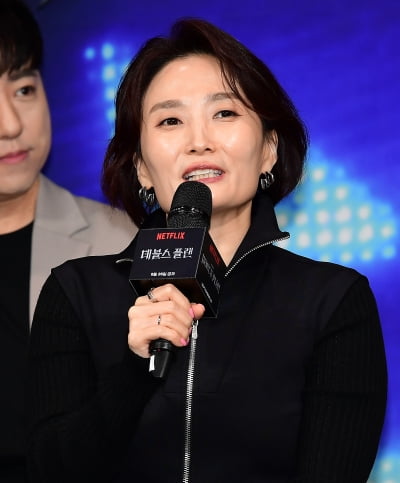 박경림, 충격 고백했다…가정 환경 언급 "학교에서 쌀과 라면 받아" ('4인용식탁')