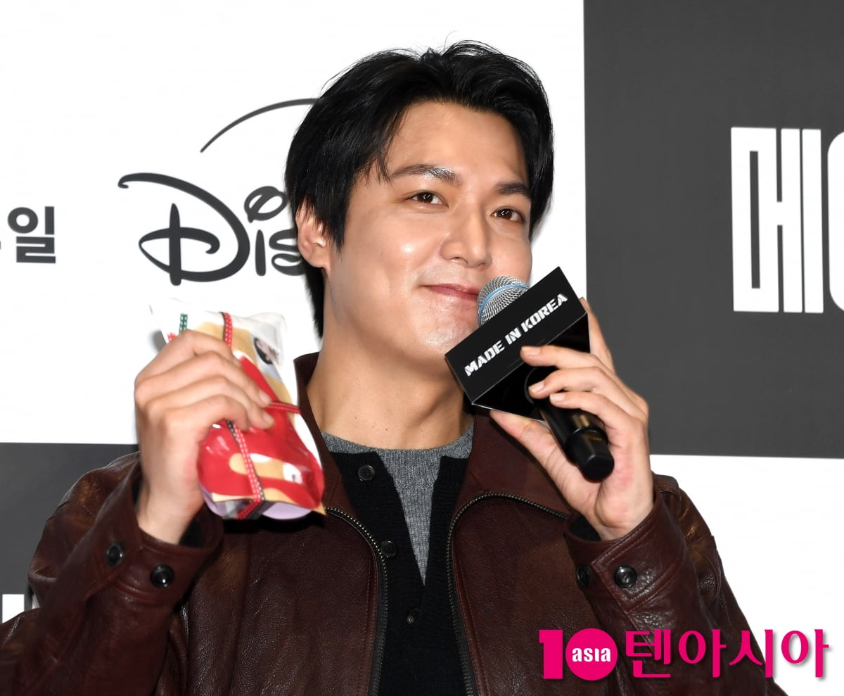 이민호, 오늘도 멋짐...짙은 이목구비[TEN포토+]