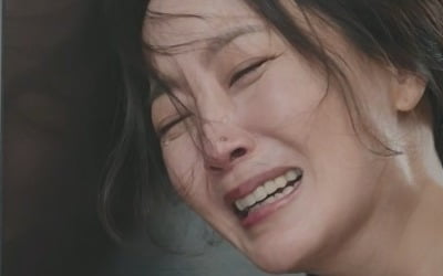 김희선, 또 일냈다…시청률 상승 이끈 오열 연기, 최고 '4.4%' ('다음생은')