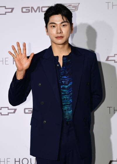 [공식] 이이경, '놀뭐' 하차 과정서 유재석 개입 없었나…"한 차례 언급도 없었다"[TEN이슈]