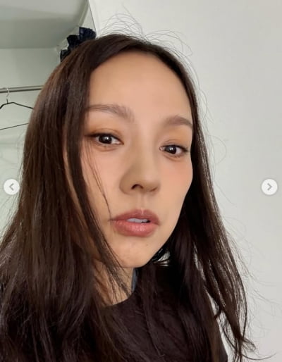 옆태 예술인데…이효리, 누가 셀카 찍는 법 좀 알려주세요