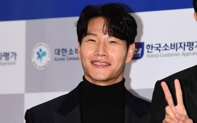 '비연예인♥' 김종국, 결혼 4개월 차에 속내 밝혔다…"고충 잘 알아, 힘들어서 못 해" ('박장대소')