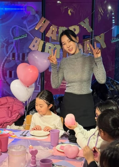 '학비 1200만원' 이지혜, 삼성물산 손 잡더니…딸 생일에 건물 한 층 통째로 빌려