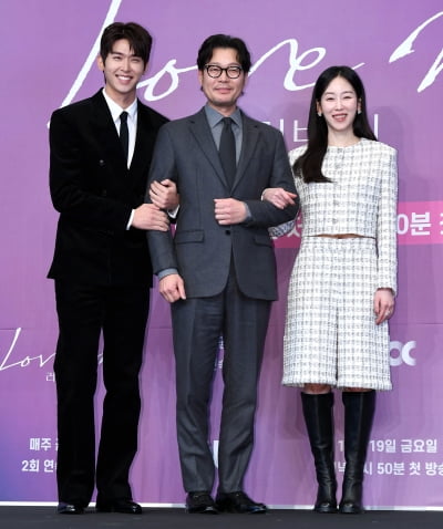 俳優ソ・ヒョンジン、ユ・ジェミョン、イ・シウ、JTBC新ドラマ『ラブ・ミー』制作発表会に出席