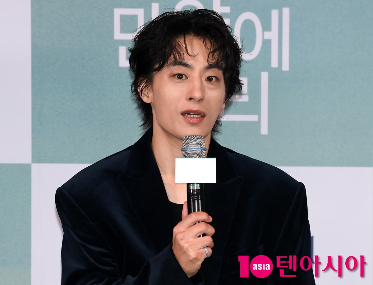 구교환, 멜로 영화로 만나요[TEN포토]