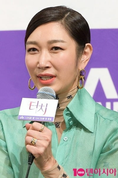 '51세' 변정수, 갑상선암 수술 후 죽다 살아나…"영양제 한 움큼 챙긴다"