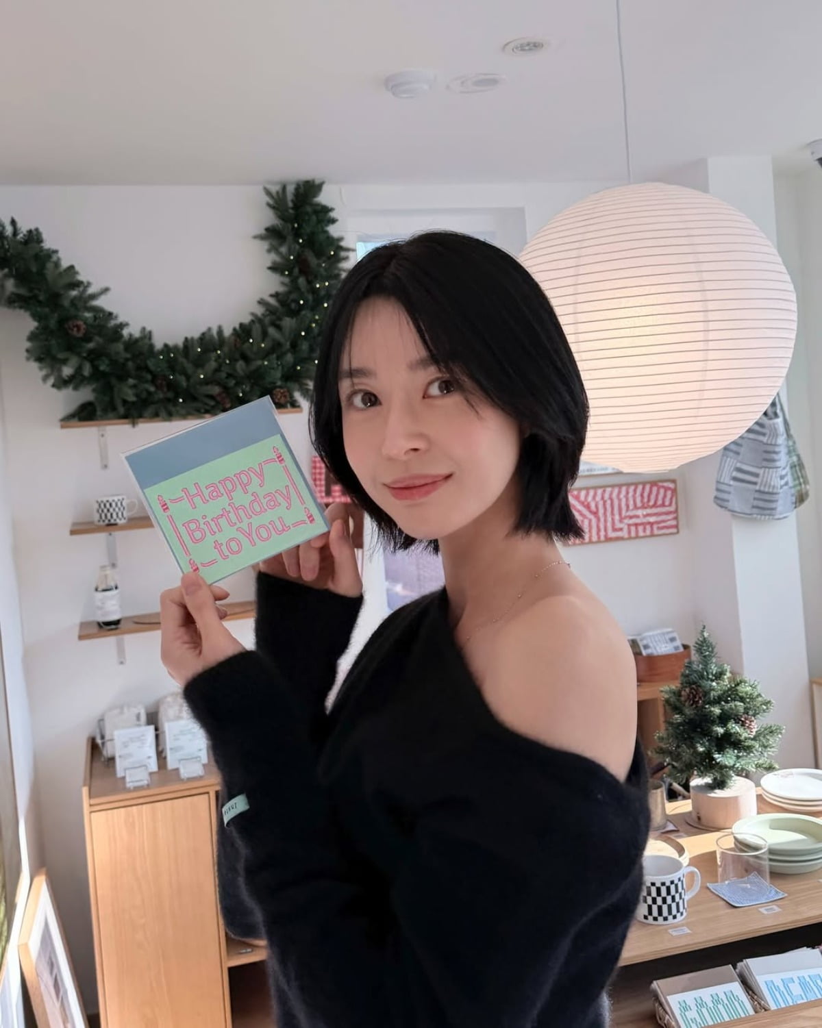 사진 = 권나라 인스타그램