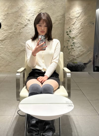 '김대희 딸' 김사윤, 명문 Y대생의 하루…롱부츠로 멋 내기