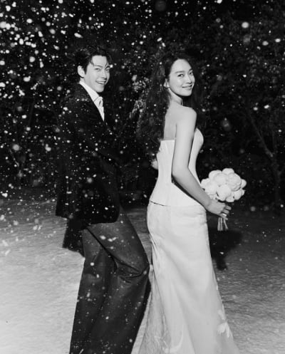 [종합] '3억 기부' 김우빈♥신민아, 아름다운 결혼 사진…신라호텔서 백년가약