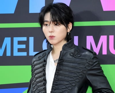 지코 가문 겹경사 맞았다…지코 '베스트 프로듀서'→보넥도 '베스트 그룹' 영예 [MMA 2025]