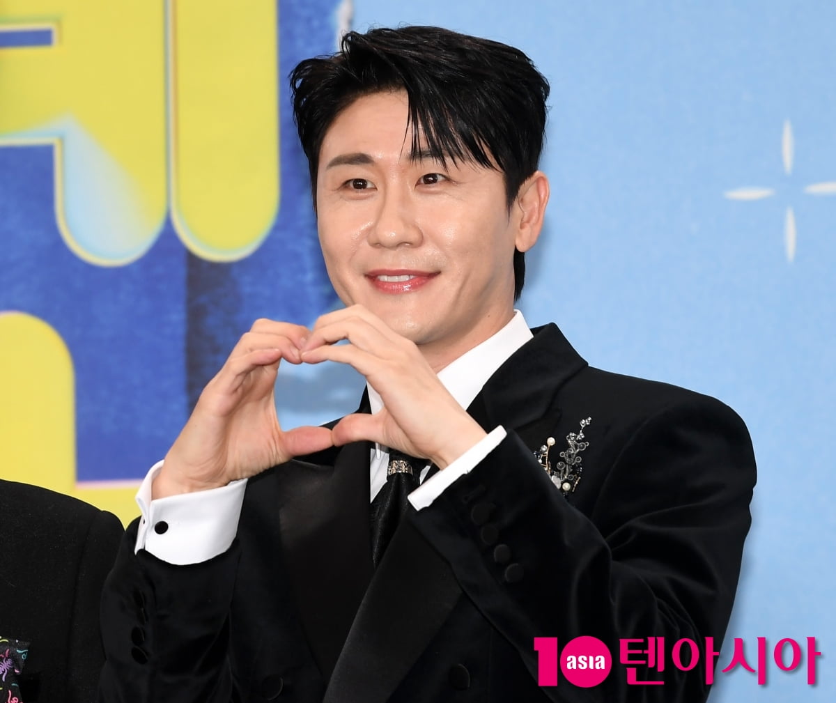 영탁, 마법 같은 꽃미소[TEN포토]