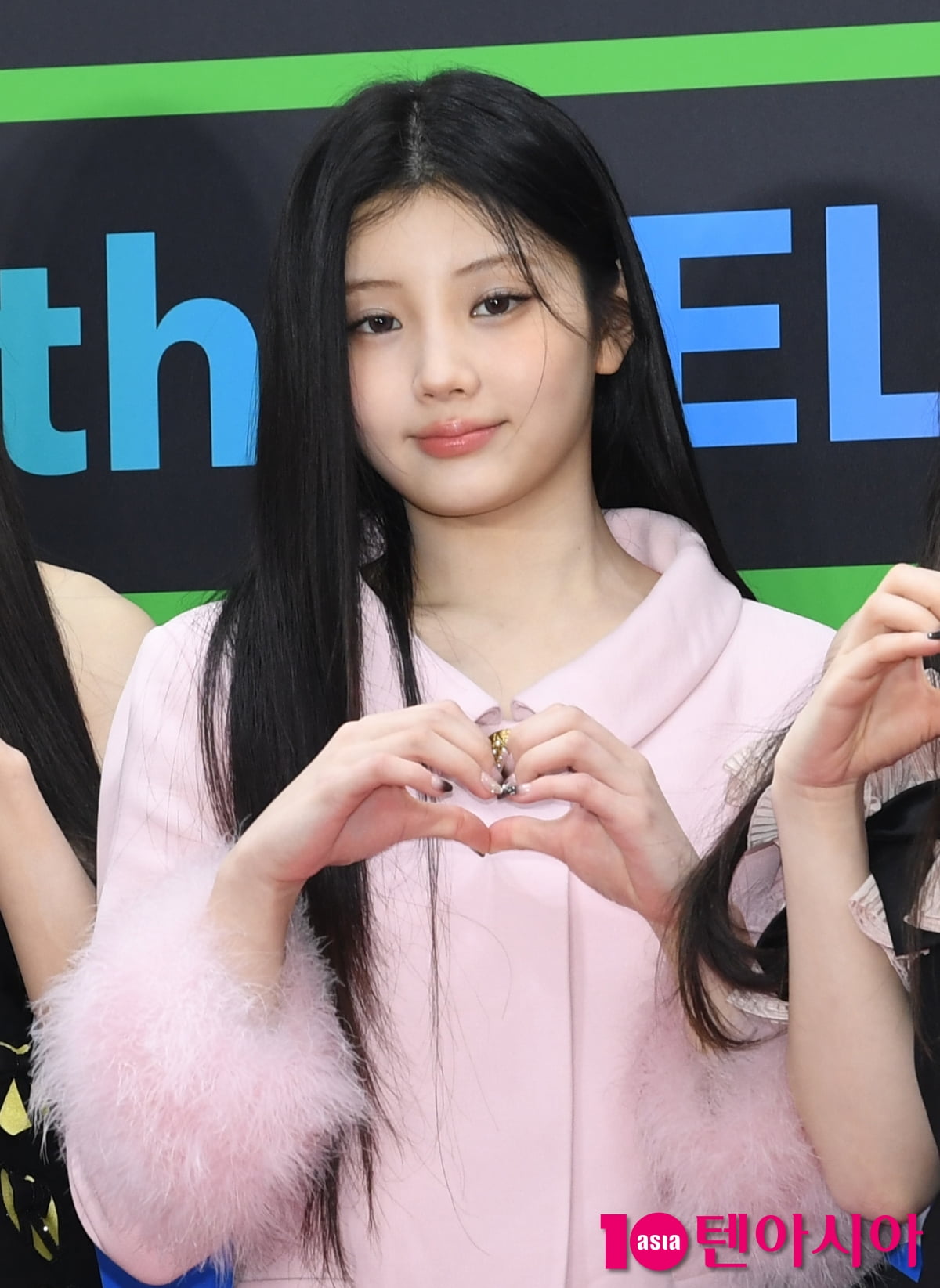 아일릿 원희, 핑크빛 하트[TEN포토]