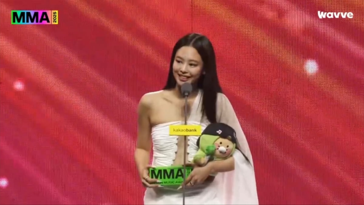 제니/ 사진='MMA2025' 캡처