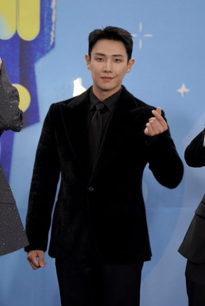 '37세' 이준, 기쁜 소식 전했다…엠블랙 미르 결혼 하루 앞둔 날 'KBS연예대상' 최우수상 영예